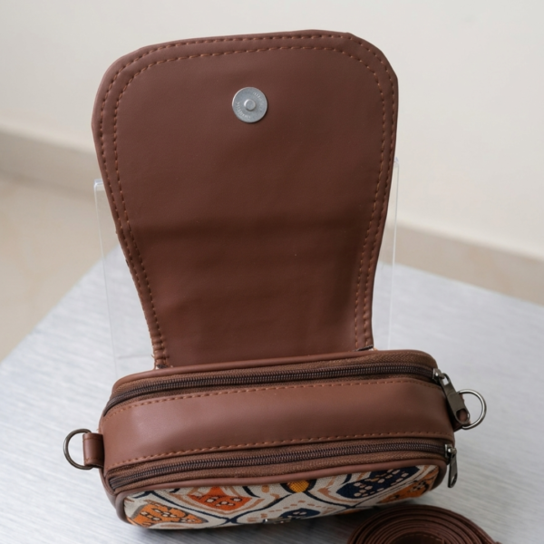 Untitled design (37) ZARI Tote & RIVA Sling Bag Combo – Bandhani Ivory print